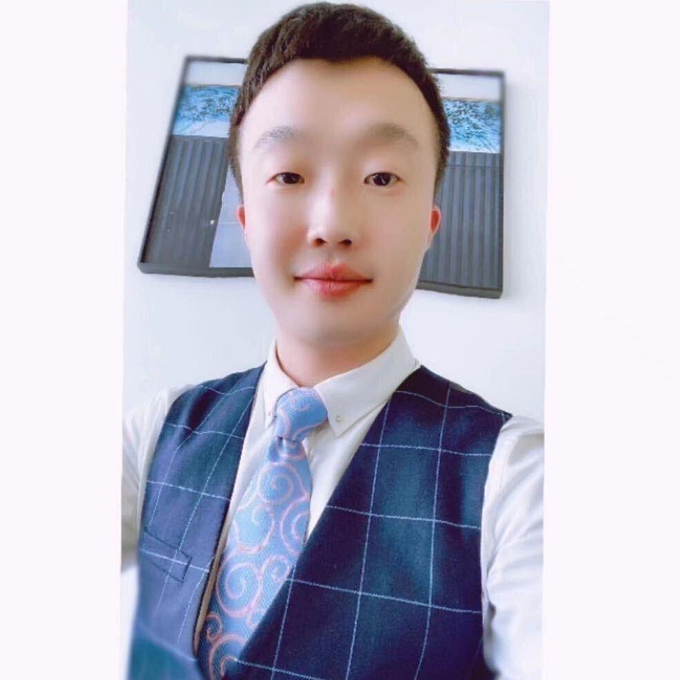 锁锋 张
